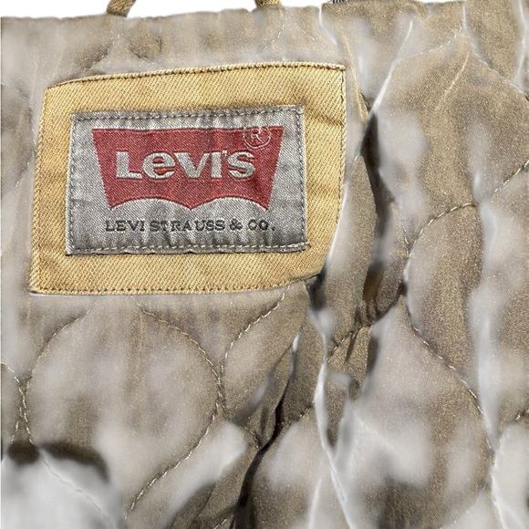 Levi's jacket, khaki-colored twill utility trucker jacket with patches. Size M - Picture 6 of 9